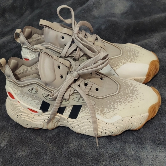 Adidas Trae Young 3 J wonder beige men size 5.5 - Picture 8 of 8